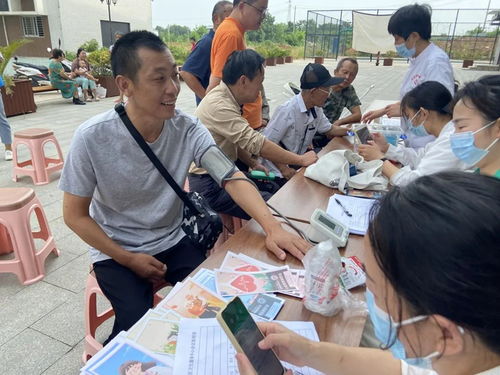 樊口社區(qū)組織開展心理健康咨詢與義診活動，拓展居民心理服務(wù)